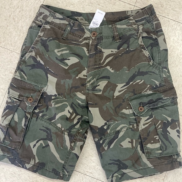 American Eagle Outfitters Other - Men’s American Eagle Cargo Camo Shorts